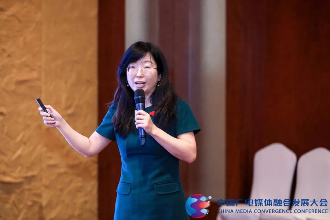中国社会科学院大学新闻传播学院副院长殷乐