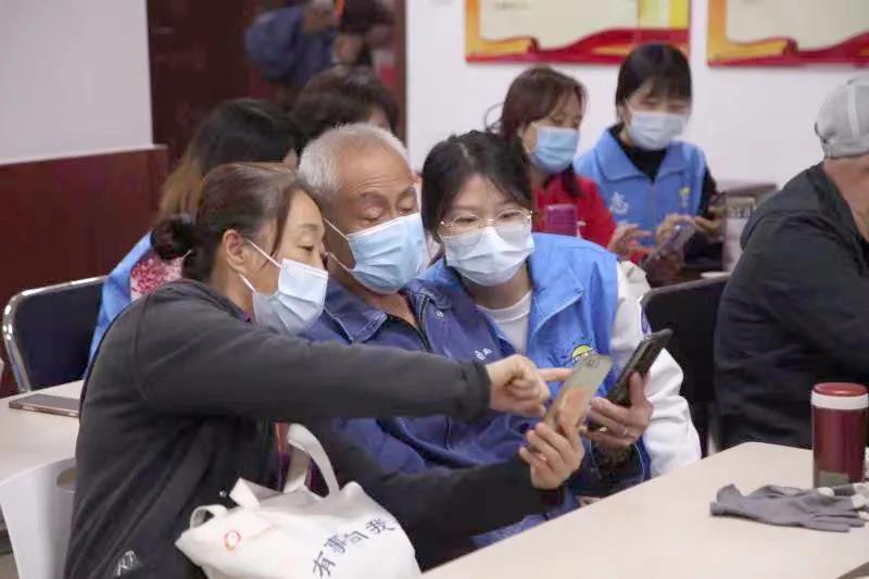 北京视听零距离科技助老相约冬奥云课堂第一课速写图一