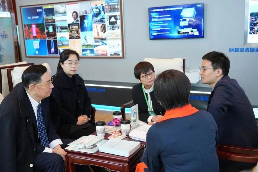 96edf3cfde3cc597811f312eb9043db2.jpg 96edf3cfde3cc597811f312eb9043db2.jpg